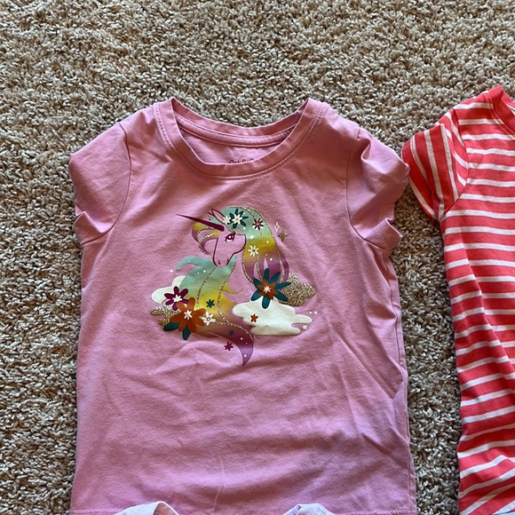 Shirts - Picture 2 of 8